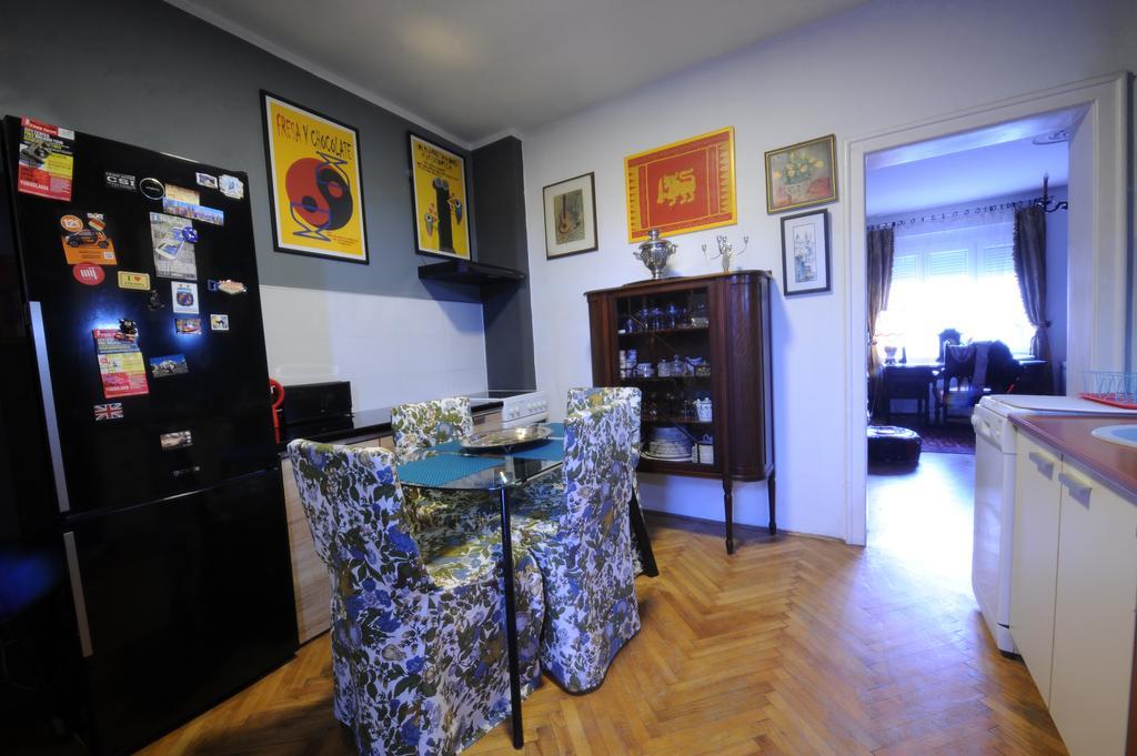 99 Muses Apartments Dordegol Екстер'єр фото