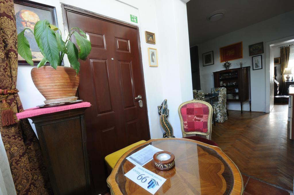 99 Muses Apartments Dordegol Екстер'єр фото