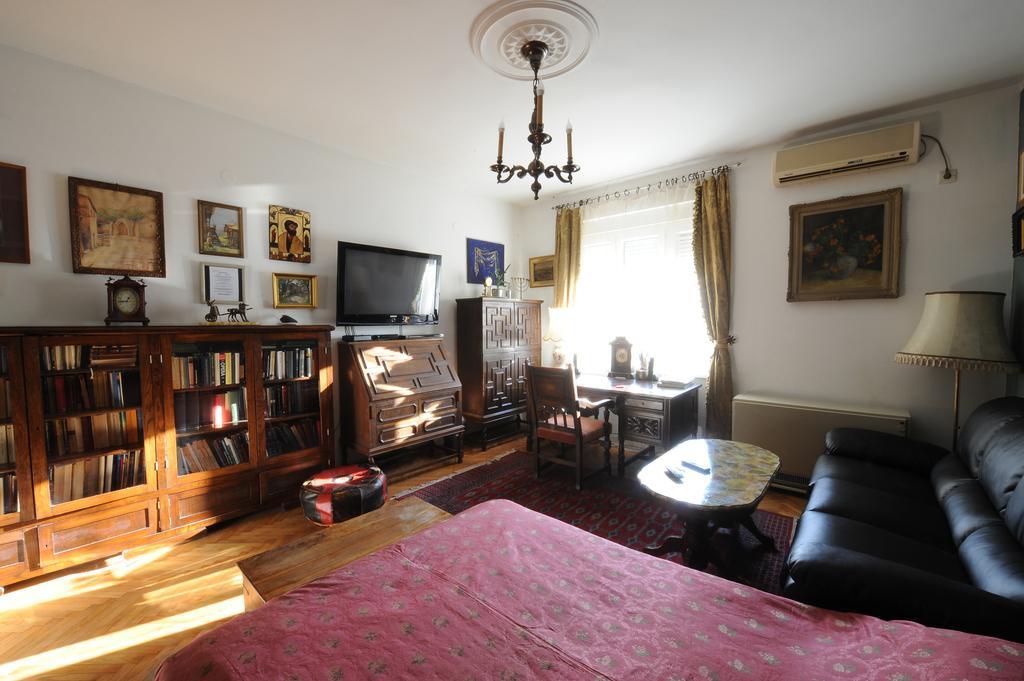 99 Muses Apartments Dordegol Екстер'єр фото