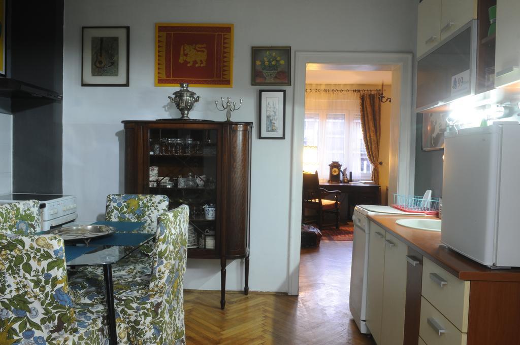 99 Muses Apartments Dordegol Екстер'єр фото