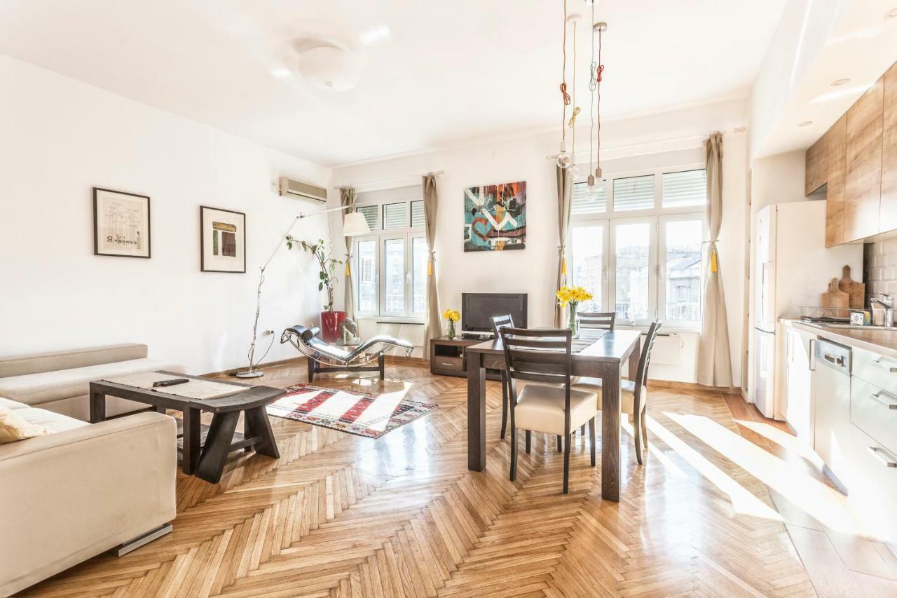 99 Muses Apartments Dordegol Екстер'єр фото